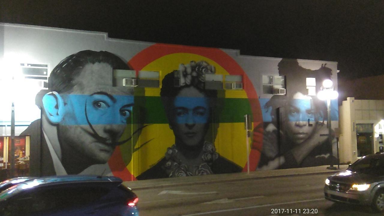 Downtown Hollywood Beach Students' Dorm Ostello Esterno foto