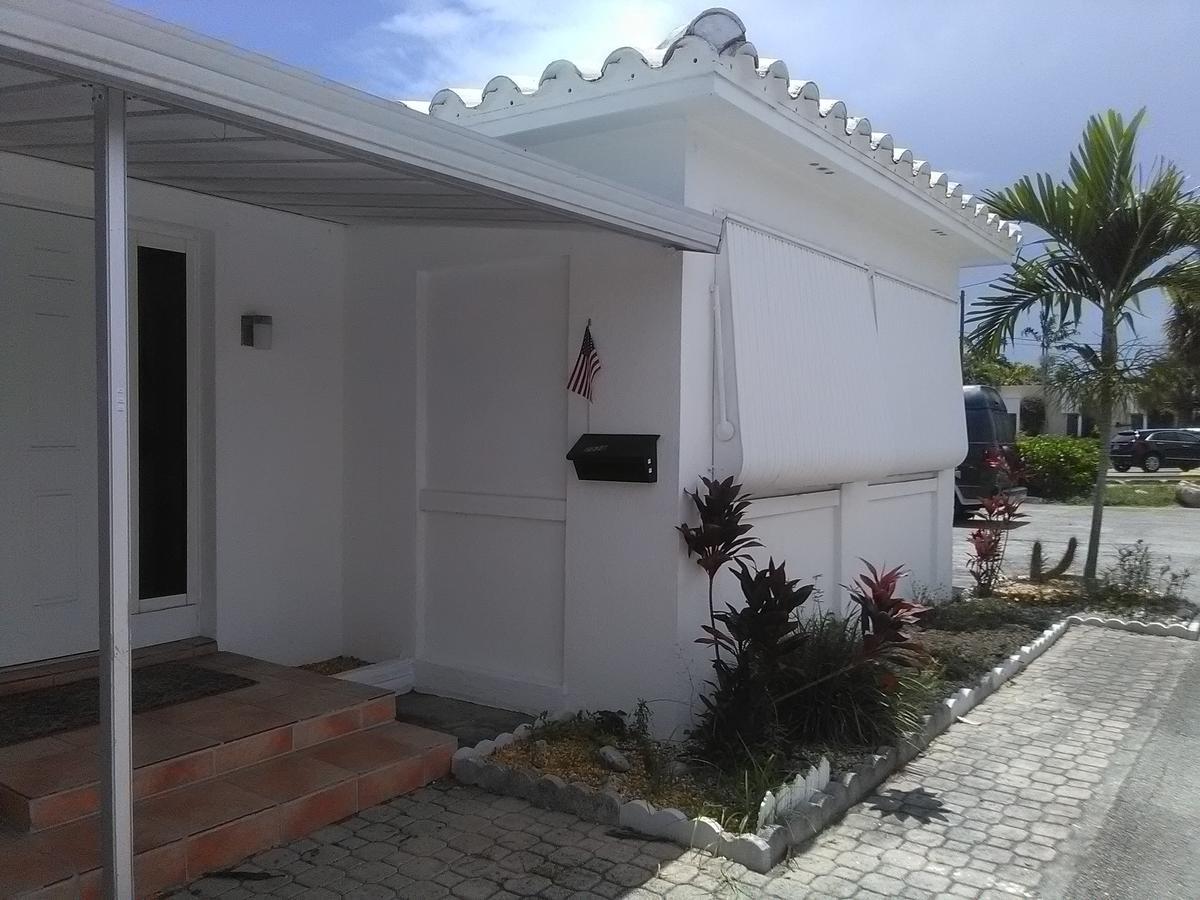 Downtown Hollywood Beach Students' Dorm Ostello Esterno foto